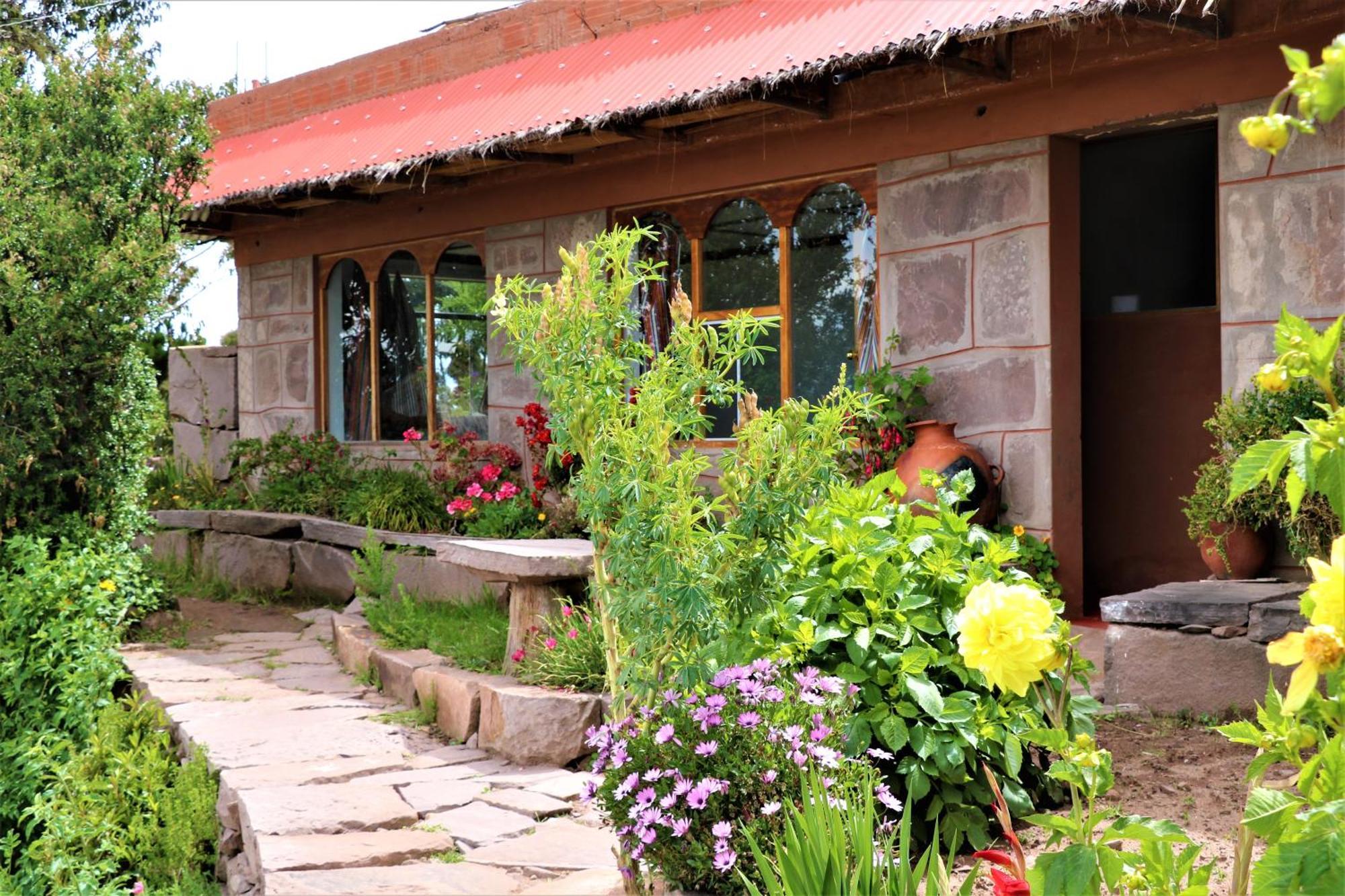 Inka Lake Taquile Lodge Уильянопампа Экстерьер фото